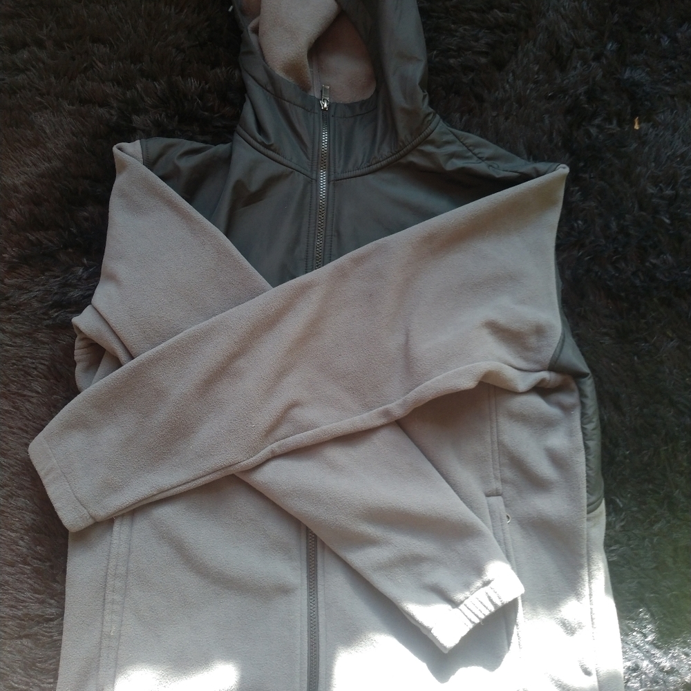 Jacket - Picture 3 of 4